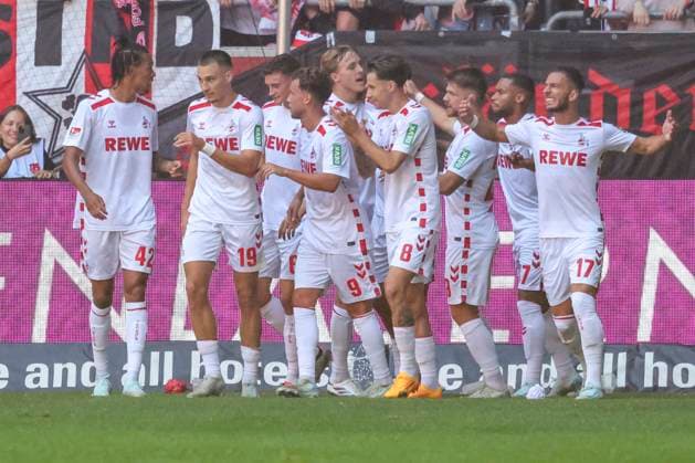 GER, 2. FBL. Fortuna Duesseldorf vs. 1. FC Koeln 21.09.2024, Merkur Spiel-Arena, Duesseldorf, GER, 2. FBL. Fortuna Duesseldorf vs. 1. FC Koeln, im Bild: Torjubel Jubel Jubellauf, Eric Martel (FC Koeln 6), Leart Paqarada (FC Koeln 17),Tim Lemperle (FC Koeln 19), Damion Downs (FC Koeln 42), Luca Waldschmidt (FC Koeln 9), Denis Huseinbasic (FC Koeln 8), Jan Thielmann (FC Koeln 29),