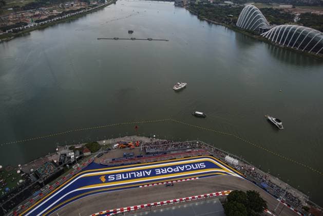 10 GASLY Pierre (fra), Alpine F1 Team A524, action aerial viewpoint during the Formula 1 Singapore Grand Prix 2024, 18th round of the 2024 Formula One World Championship, WM, Weltmeisterschaft from September 20 to 22, 2024 on the Marina Bay Circuit, in Singapore, Singapore - F1 - SINGAPORE GRAND PRIX 2024 DPPI Panoramic  240921_R18_SINGAPORE_DP_XB5_9919