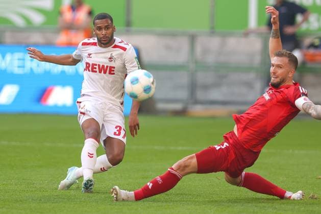 21.09.2024, 2. Fußball Bundesliga, Fortuna Düsseldorf - 1. FC Köln, Merkur Spiel-Arena, Saison 2024 2025: Torschuss Torjubel zum 2:1 durch Linton Maina (1.FC Köln 37) DFB regulations prohibit any use of photographs as image sequences and or quasi-video. Nordrhein-Westfalen Deutschland