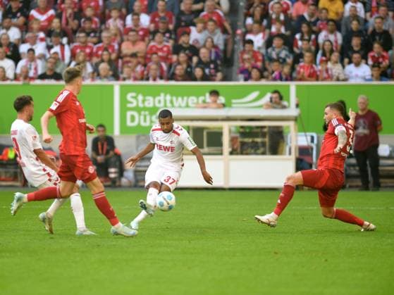Linton Maina (1. FC Koeln) Tor zum 1:2 waehrend des Spiels der 2. Bundesliga zwischen Fortuna Düsseldorf und 1. FC Köln in der Merkur Spiel-Arena am 21. September 2024 in Düsseldorf, Deutschland. (Foto von Ralf Treese DeFodi Images) +++ Linton Maina (1. FC Koeln) scores his team™s second goal during the 2. Bundesliga match between Fortuna Düsseldorf and 1. FC Köln at Merkur Spiel-Arena on September 21, 2024 in Düsseldorf, Germany. (Photo by Ralf Treese DeFodi Images) DFB DFL REGULATIONS PROHIBIT ANY USE OF PHOTOGRAPHS AS IMAGE SEQUENCES AND OR QUASI-VIDEO. Defodi-521_DUSKOE20240921_014