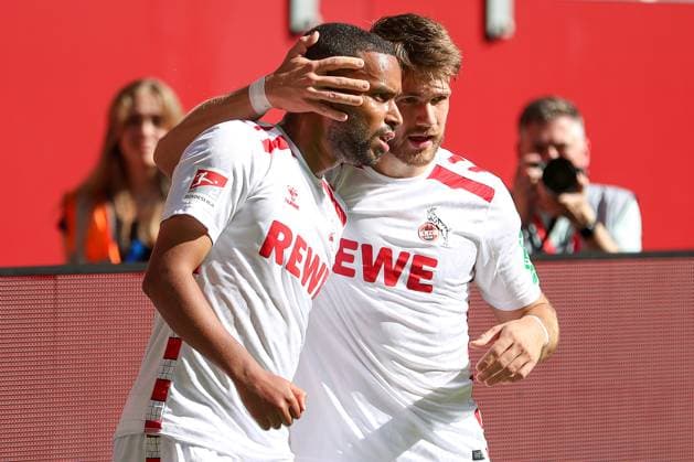 21.09.2024, 2. Fußball Bundesliga, Fortuna Düsseldorf - 1. FC Köln, Merkur Spiel-Arena, Saison 2024 2025: Torjubel nach dem 2:1 durch Linton Maina (1.FC Köln 37) zusammen mit Jan Thielmann (1.FC Köln 29) DFB regulations prohibit any use of photographs as image sequences and or quasi-video. Nordrhein-Westfalen Deutschland