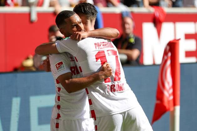 21.09.2024, 2. Fußball Bundesliga, Fortuna Düsseldorf - 1. FC Köln, Merkur Spiel-Arena, Saison 2024 2025: Torjubel nach dem 2:1 durch Linton Maina (1.FC Köln 37) zusammen mit Leart Pacarada (1.FC Köln 17) DFB regulations prohibit any use of photographs as image sequences and or quasi-video. Nordrhein-Westfalen Deutschland