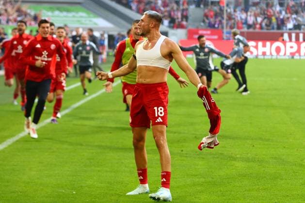 Tor zum 2:2 von Jona Niemiec 18 (Fortuna Duesseldorf) Fortuna Duesseldorf vs. 1. FC Koeln, Fussball, 2. Bundesliga, 6. Spieltag, Saison 2024 2025, 21.09.2024 DFL REGULATIONS PROHIBIT ANY USE OF PHOTOGRAPHS AS IMAGE SEQUENCES AND OR QUASI-VIDEO. Foto: kolbert-press Ant Palmer Merkur Spiel Arena NRW Deutschland