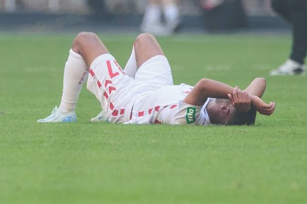2. Fussball Bundesliga; Fortuna Düsseldorf 1895 - 1. FC Köln; 21.09.2024 Linton Maina (1. FC Köln, 37) liegt frustriert auf dem Boden nach dem späten Ausgleich 2. Fussball Bundesliga, Fortuna Düsseldorf 1895 - 1. FC Köln, Düsseldorf, Merkur Spiel-Arena DFL REGULATIONS PROHIBIT ANY USE OF PHOTOGRAPHS AS IMAGE SEQUENCES AND OR QUASI-VIDEO.