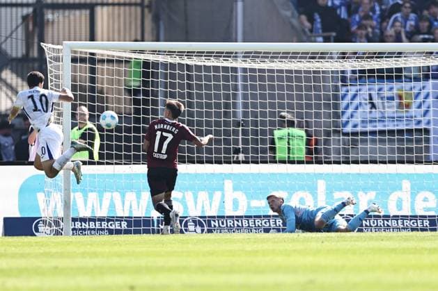 Szene vor dem Nürnberger Tor im Hinrundenspiel der Saison 2024 2025 zwischen dem 1. FC Nürnberg und der Hertha BSC in Nürnberg; 21 09 2024 -