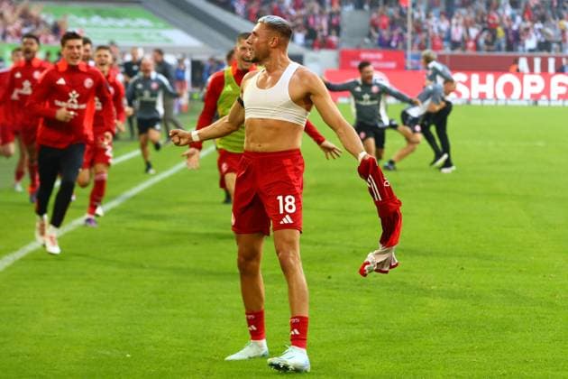 Jona Niemiec 18 (Fortuna Duesseldorf) feiert seinen Tor zum 2:2 Fortuna Duesseldorf vs. 1. FC Koeln, Fussball, 2. Bundesliga, 6. Spieltag, Saison 2024 2025, 21.09.2024 DFL REGULATIONS PROHIBIT ANY USE OF PHOTOGRAPHS AS IMAGE SEQUENCES AND OR QUASI-VIDEO. Foto: kolbert-press Ant Palmer Merkur Spiel Arena NRW Deutschland