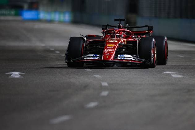 16 LECLERC Charles (mco), Scuderia Ferrari SF-24, action during the Formula 1 Singapore Grand Prix 2024, 18th round of the 2024 Formula One World Championship, WM, Weltmeisterschaft from September 20 to 22, 2024 on the Marina Bay Circuit, in Singapore, Singapore - F1 - SINGAPORE GRAND PRIX 2024 DPPI Panoramic  240921_R18_SINGAPORE_DP_XB3_0724