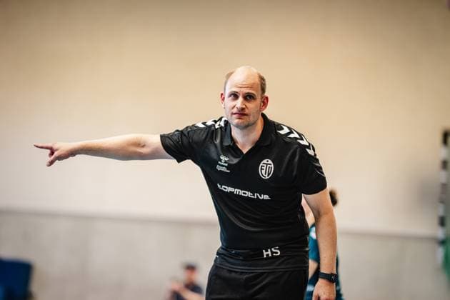 Volleyball Frauen Saison 2024 2025 2. Bundesliga Frauen Pro powered by SnowTrex ETV Hamburg vs. NavaRo Straubing 21.09.2024 Trainer Holger Schlawitz (ETV Hamburg) Hamburg Sporthalle Hoheluft Hamburg Deutschland