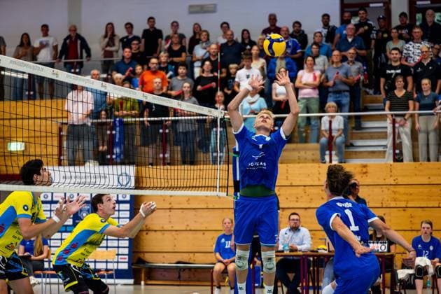 21.09.2024, GER, Volleyball, 2.BL Maenner Sued, Saison 2024 2025, 1.Spieltag, Blue Volleys Gotha - TSV Mimmenhausen Hannes Krochmann (Blue Volleys Gotha) 99867 Gotha Sporthalle Sportanlage Ernesti Thüringen Deutschland
