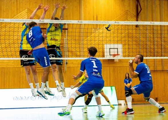 21.09.2024, GER, Volleyball, 2.BL Maenner Sued, Saison 2024 2025, 1.Spieltag, Blue Volleys Gotha - TSV Mimmenhausen Dominik Duchac (Blue Volleys Gotha) 99867 Gotha Sporthalle Sportanlage Ernesti Thüringen Deutschland