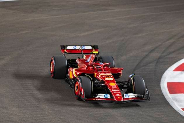 September 21, 2024, Singapore, Singapore: CARLOS SANIZ (SPA) of Scuderia Ferrari 55 racing during Qualifying day for the 2024 Formula 1 Singapore Grand Prix. Singapore Singapore - ZUMAb177 20240921_aap_b177_035 Copyright: xTaidghxBarronx