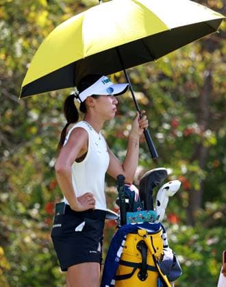CINCINNATI, OH - SEPTEMBER 21: LPGA, Golf Damen player Lydia Ko waits on the 8th tee during the third round of the Kroger Queen City Championship presented by P&G on September 21, 2024, at TPC River™s Bend in Cincinnati, Ohio. (Photo by Brian Spurlock Icon Sportswire) GOLF: SEP 21 LPGA Kroger Queen City Championship pres by P&G EDITORIAL USE ONLY Icon24092137
