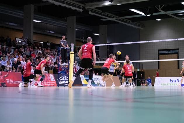 v.li. Moritz Rauber (TV Rottenburg, 02), Maik Traumann (TV Rottenburg, 06), Aurel Sprenger (TV Rottenburg, 17), GER, TV Rottenburg vs TSV Grafing, Volleyball, Herren, 2. Bundesliga, Saison 24 25, 21.09.2024, GER, TV Rottenburg vs TSV Grafing, Volleyball, Herren, 2. Bundesliga, Saison 24 25, 21.09.2024 Rottenburg Copyright: xEibner-Pressefoto WolfgangxFrankx EP_WFK