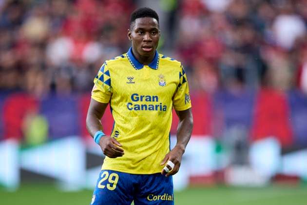 CA Osasuna v UD Las Palmas - LaLiga EA Sports Dario Essugo of UD Las Palmas looks on during the LaLiga EA Sports match between CA Osasuna and UD Las Palmas at El Sadar on September 21, 2024, in Pamplona, Spain. Pamplona El Sadar Navarra Spain RL_OSAvUDLP_000068 Copyright: xRicardoxLarreinax