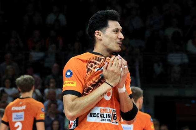 DEU, DVV, 1.VBL, BR Volleys vs. Helios Grizzlys Giesen, 21.09.2024, Max-Schmeling-Halle, Berlin, DEU, DVV, 1.VBL, BR Volleys vs. Helios Grizzlys Giesen, im Bild Neheimjah Mote (BR Volleys 5) Foto: Juergen Engler nordphoto GmbH