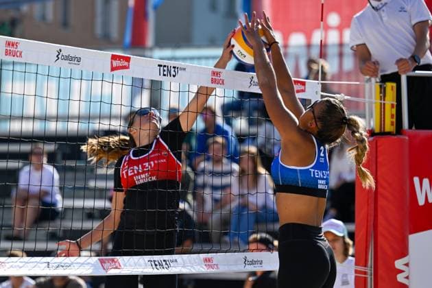 BEACHVOLLEYBALL - MEVZA Beach Event INNSBRUCK,AUSTRIA,22.SEP.24 - Beach volleyball, Beachvolleyball - MEVZA Beach Event. Image shows Stefania Kun (HUN) and Michaela Kubickova (CZE).  GEPAxpictures xDanielxSchoenherr