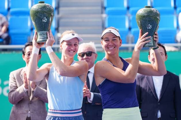 2024 WTA, Tennis Damen tennis Hana Bank Korea Open SEOUL, SOUTH KOREA, SEP 22: Liudmila Samsonova (Russia), Nicole Melichar-Martinez (UNITED STATES) during WTA Tour tennis Hana Bank Korea Open Doubles final at the seoul olympic park tennis center in Seoul, South Korea, on September 22, 2024. Seoul the Seoul Olympic Park Tennis Ce South Korea 8112_280406 Copyright: xStevexChoxKyewoong PentaxPressx