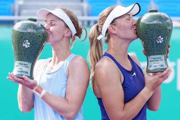 2024 WTA, Tennis Damen tennis Hana Bank Korea Open SEOUL, SOUTH KOREA, SEP 22: Liudmila Samsonova (Russia), Nicole Melichar-Martinez (UNITED STATES) during WTA Tour tennis Hana Bank Korea Open Doubles final at the seoul olympic park tennis center in Seoul, South Korea, on September 22, 2024. Seoul the Seoul Olympic Park Tennis Ce South Korea 8112_280413 Copyright: xStevexChoxKyewoong PentaxPressx