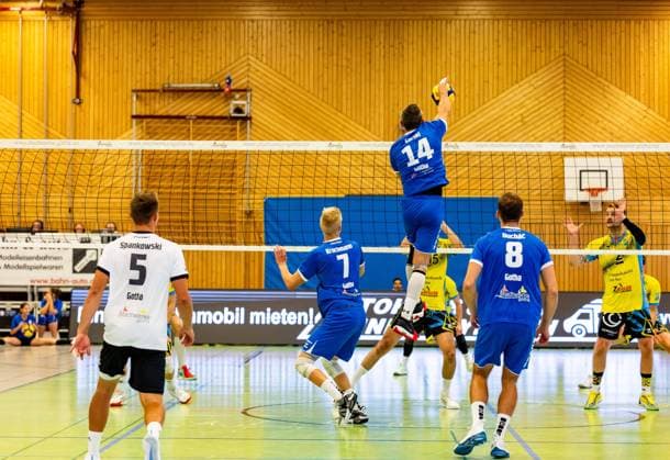 21.09.2024, GER, Volleyball, 2.BL Maenner Sued, Saison 2024 2025, 1.Spieltag, Blue Volleys Gotha - TSV Mimmenhausen Tomasz Gorski (Blue Volleys Gotha) 99867 Gotha Sporthalle Sportanlage Ernesti Thüringen Deutschland