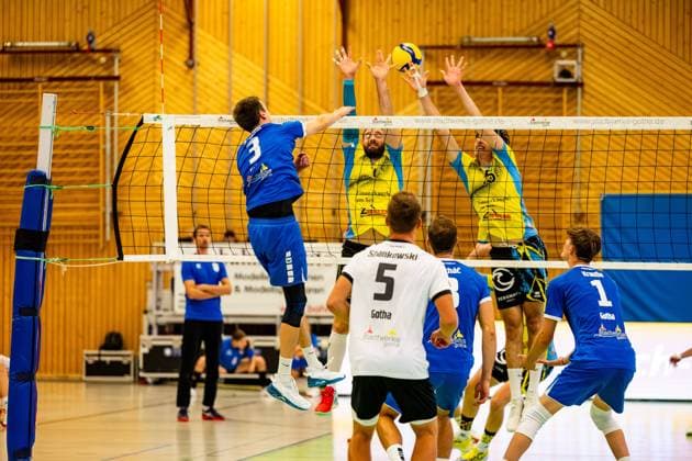 21.09.2024, GER, Volleyball, 2.BL Maenner Sued, Saison 2024 2025, 1.Spieltag, Blue Volleys Gotha - TSV Mimmenhausen Christoph Assmann (Blue Volleys Gotha) 99867 Gotha Sporthalle Sportanlage Ernesti Thüringen Deutschland