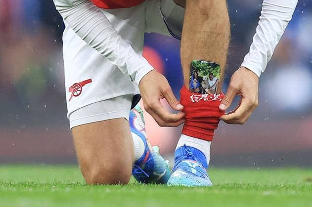 Bilder des Jahres 2024, Sport 09 September Sport Themen der Woche KW38 The shin pad of Kai Havertz of Arsenal Manchester City v Arsenal, Premier League, Football, Etihad Stadium, Manchester, UK, 22 Sep 2024 EDITORIAL USE ONLY No use with unauthorised audio, video, data, fixture lists, club league logos or live services. Online in-match use limited to 120 images, no video emulation. No use in betting, games or single club league player publications.  Copyright: xMattxWest Shutterstockx 14730480ae