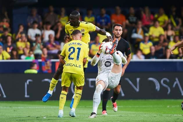 Marc Andre Ter Stegen FC Barcelona, Barca is injured during the LaLiga match between Villarreal CF and FC Barcelona at La Ceramica on September 22, 2024 in Villarreal, Spain. Defodi-584_VILFCB20240922_27