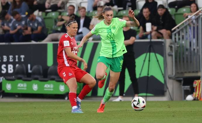 Frauen VfL Wolfsburg vs 1. FC Köln Wolfsburg, 22.09.2024, Fußball, Frauen, Saison 24 25, Google Pixel Bundesliga, 3. Spieltag, VfL Wolfsburg vs 1. FC Köln, Bild zeigt: Jule Brand (VfL, 29) Wolfsburg