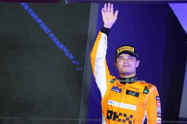 Circuit of Singapore 4 Lando Norris GBR) McLaren F1 Team McLaren GBR) MCL38 Mercedes, during the 2024 Formula 1 Singapore Grand Prix, 18th round of the 2024 Formula 1 World Championship, WM, Weltmeisterschaft from September 20 to 22, 2024 at the Singapore Circuit. (Philippe Nanchino SPP) Copyright: xPhilippexNanchinox xSPPx spp-en-EuSpIm-MPS_PNN_GP_Singapore_22Sep2024_SG086