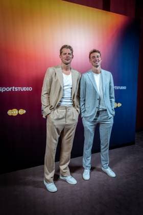 Basketball Berlin 24.09.2024 Premiere der 4-teiligen Doku-Serie von Thomas Pletzinger und Timon Modersohn (beide nicht im Bild) The Wagner Brothers im Kino Colosseum Filmtheater im Prenzlauer Berg Franz Wagner und Moritz Wagner