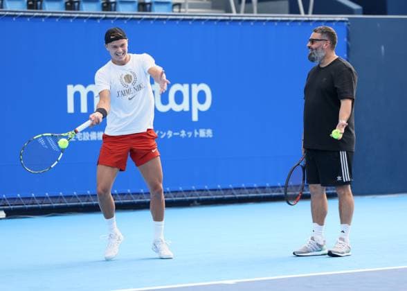 Holger Rune und Trainer, coach Benjamin Ebrahimzadeh, Training, Konishita Group Japan Open Tennis Championships, Tokyo, Japan Tennis - Japan Open Tennis Championships 2024 - ATP, Tennis Herren 500 - Ariake Coliseum - Tokyo - - Japan - 24 September 2024. Copyright: xJuergenxHasenkopfx
