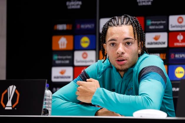 September 24, 2024, Anderlecht, Belgium: ANDERLECHT, BELGIUM - SEPTEMBER 24 : Edozie Samuel midfielder of RSC Anderlecht pictured during a press conference, PK, Pressekonferenz prior to the UEFA Europa Conference League match between and on September 24, 2024 in Anderlecht, Belgium, 24 09 2024 Anderlecht Belgium - ZUMAp34_ 20240924_zaf_p34_134 Copyright: xPanoramicx