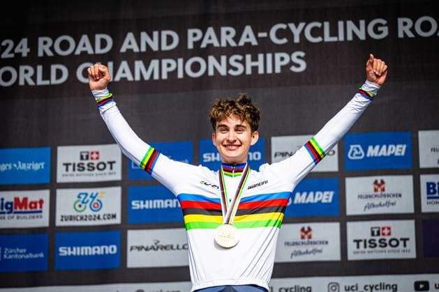SEIXAS Paul: UCI Road cycling, Rad, Radsport, Strasse World Championships - Zürich 2024 SEIXAS Paul ( FRA ) France Winner - First Place - Award Ceremony Medal Ceremony Podium - Querformat - quer - horizontal - Landscape - Event Veranstaltung: UCI Road Cycling World Championships Zürich 2024 - Category Kategorie: Cycling - Road Cycling World Championships - Elite Men U19 - Location Ort: Europe - Switzerland - Zürich - Start: - Finish: Zürich - Individual Time Trail ( ITT ) - Distance: 24,9 km - Date Datum: 23.09.2024 Monday Day 3 - *** SEIXAS Paul UCI Road Cycling World Championships Zurich 2024 SEIXAS Paul FRA France Winner First Place Award Ceremony Medal Ceremony Podium Landscape horizontal Landscape Event Event UCI Road Cycling World Championships Zurich 2024 Category Category Cycling Road Cycling World Championships Elite Men U19 Location Location Europe Switzerland Zurich Start Finish Zurich Individual Time Trail ITT Distance 24.9 km Date Date 23 09 2024 Monday Day 3