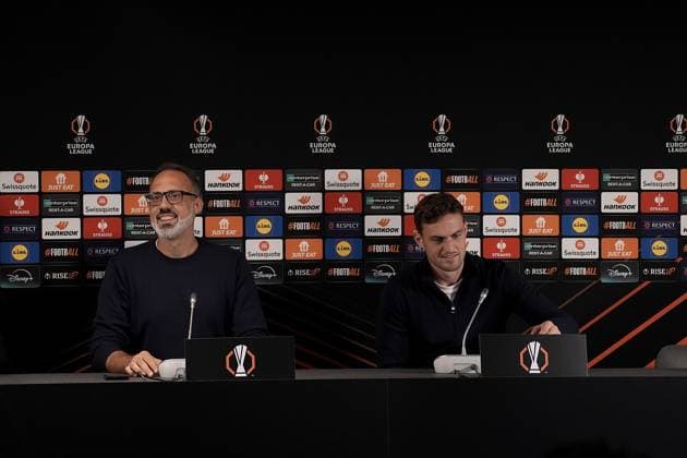 Europa League, FC Midtjylland vs TSG 1899 Hoffenheim 24.09.2024, MCH Arena, Herning, Europa League, FC Midtjylland vs TSG 1899 Hoffenheim , im Bild Pressekonferenz mit Trainer Pellegrino Matarazzo (Hoffenheim) und Jacob Bruun Larsen (Hoffenheim) Herning MCH Arena Dänemark