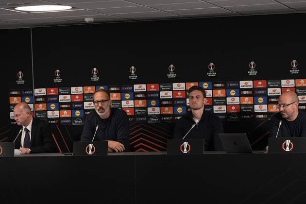 Europa League, FC Midtjylland vs TSG 1899 Hoffenheim 24.09.2024, MCH Arena, Herning, Europa League, FC Midtjylland vs TSG 1899 Hoffenheim , im Bild Pressekonferenz mit Trainer Pellegrino Matarazzo (Hoffenheim) und Jacob Bruun Larsen (Hoffenheim) Herning MCH Arena Dänemark