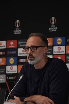 Europa League, FC Midtjylland vs TSG 1899 Hoffenheim 24.09.2024, MCH Arena, Herning, Europa League, FC Midtjylland vs TSG 1899 Hoffenheim , im Bild Pressekonferenz mit Trainer Pellegrino Matarazzo (Hoffenheim) und Jacob Bruun Larsen (Hoffenheim) Herning MCH Arena Dänemark