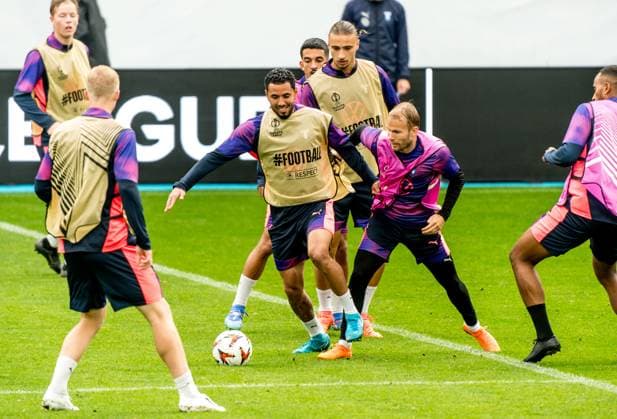 240925 Sergio Pena and Oscar Lewicki of Malmö FF during a training session with Malmö FF on September 25, 2024 in Malmö. Photo: Christian Örnberg BILDBYRAN COP 166 CO0469 fotboll football soccer fotball uefa europa league träning practice training malmö ff bbeng Copyright: CHRISTIANxÖRNBERG BB240925CO005