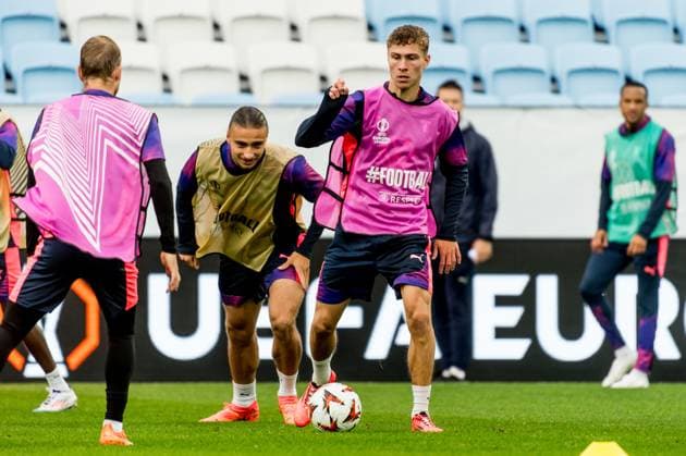 240925 Elison Makolli and Hugo Bolin of Malmö FF during a training session with Malmö FF on September 25, 2024 in Malmö. Photo: Christian Örnberg BILDBYRAN COP 166 CO0469 fotboll football soccer fotball uefa europa league träning practice training malmö ff bbeng Copyright: CHRISTIANxÖRNBERG BB240925CO010