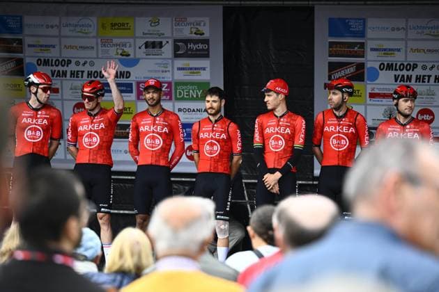 September 25, 2024, Lichtervelde, Belgium: LICHTERVELDE, BELGIUM - SEPTEMBER 25 : team Arkea - B&B Hotels pictured during the Omloop van het Houtland 2024 Cycling race with start in Eernegem and finish in Lichtervelde (195,3km). On September 25, 2024 in Lichtervelde, Belgium, 25 09 2024 OMLOOP VAN HET HOUTLAND 2024  - ZUMAp34_ 20240925_zaf_p34_092 Copyright: xPanoramicx