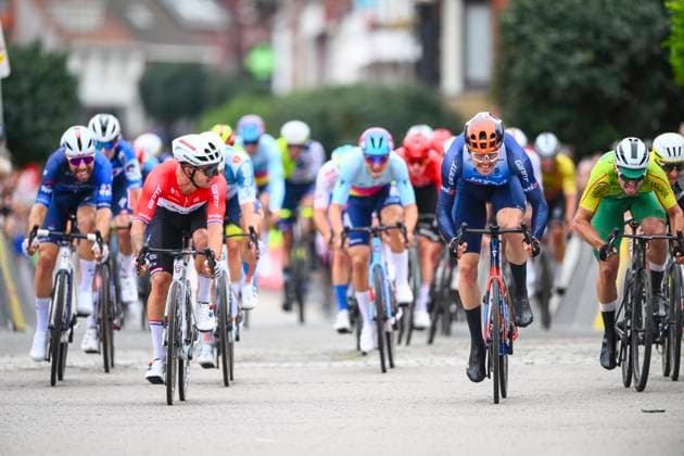 OMLOOP VAN HET HOUTLAND 2024 LICHTERVELDE, BELGIUM - SEPTEMBER 25 : Walscheid Max (GER) of Team Jayco AlUla, Groenewegen Dylan (NED) of Team Jayco AlUla in the final sprint pictured during the Omloop van het Houtland 2024 Cycling race with start in Eernegem and finish in Lichtervelde (195,3km). On September 25, 2024 in Lichtervelde, Belgium, 25-09-24 Lichtervelde Belgium  Copyright: xGvgx