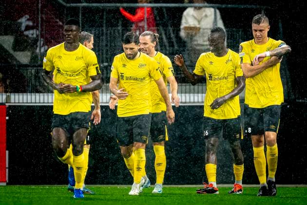 IF Elfsborg midfielder Timothy Noor Ouma scores the 0-1 and celebrating the goal, during the match AZ - Elfsborg at the AZ Stadium for the UEFA Europa League - League phase - Matchday 1 season 2024-2025 in ALKMAAR, Netherlands on 25 september 2024, (photo by Marcel van Dorst EYE4images DeFodi Images) Defodi-746_190473