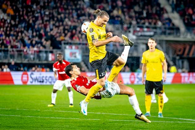 AZ Alkmaar defender Alexandre Penetra, during the match AZ - Elfsborg at the AZ Stadium for the UEFA Europa League - League phase - Matchday 1 season 2024-2025 in ALKMAAR, Netherlands on 25 september 2024, (photo by Marcel van Dorst EYE4images DeFodi Images) Defodi-746_190492