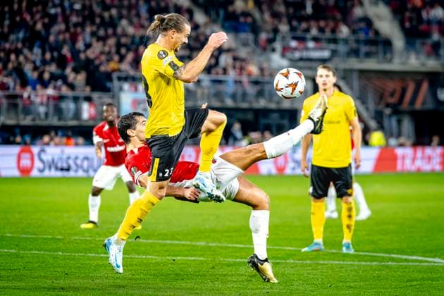 AZ Alkmaar defender Alexandre Penetra, during the match AZ - Elfsborg at the AZ Stadium for the UEFA Europa League - League phase - Matchday 1 season 2024-2025 in ALKMAAR, Netherlands on 25 september 2024, (photo by Marcel van Dorst EYE4images DeFodi Images) Defodi-746_190494
