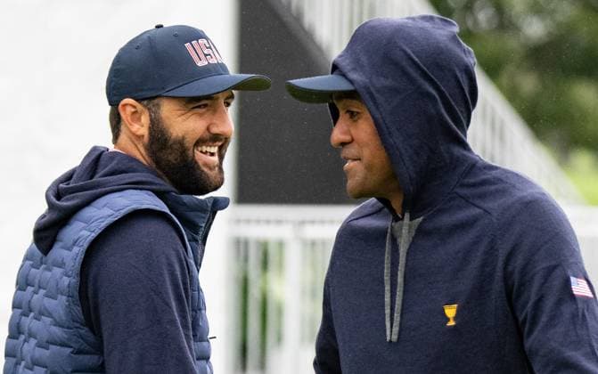 September 25, 2024, Montreal, Pq, CANADA: United States team members Scottie Scheffler and Tony Finau share a laugh during practice at the Presidents Cup golf tournament at the Royal Montreal Golf Club, Wednesday, Sept. 25, 2024 in Montreal. Canada News - September 25, 2024  - ZUMAc35_ 20240925_zaf_c35_011 Copyright: xChristinnexMuschix