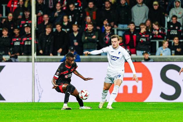 Denil Castillo (FC Midtjylland, 21), David Jurasek (TSG 1899 Hoffenheim, 19) DEN, FC Midtjylland vs. TSG 1899 Hoffenheim, Fussball, UEFA Europa League, Spieltag 1, Spielzeit 2024 25, 25.09.2024 DEN, FC Midtjylland vs. TSG 1899 Hoffenheim, Fussball, UEFA Europa League, Spieltag 1, Spielzeit 2024 25, 25.09.2024 Herning Copyright: xEibner-Pressefoto MarcelxvonxFehrnx EP_MFN