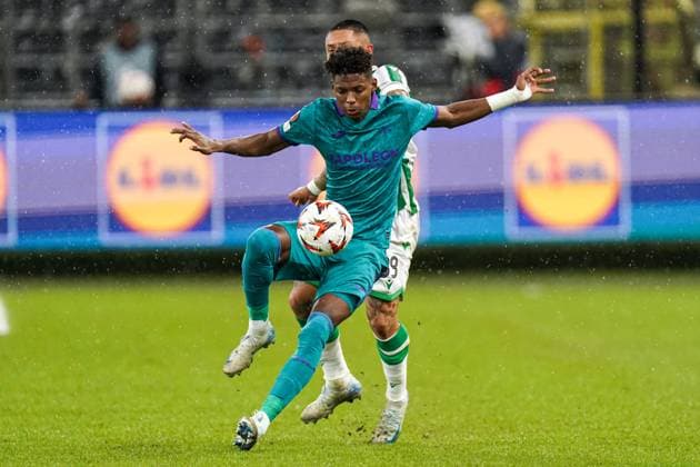 2024-09-25 RSC Anderlecht v Ferencvaros - UEFA Europa League 2024 25 League Phase MD1 BRUSSELS, BELGIUM - SEPTEMBER 25: Nilson Angulo of RSC Anderlecht, Cristian Ramirez of Ferencvarosi TC battle for the ball during the UEFA Europa League 2024 25 League Phase MD1 match between RSC Anderlecht and Ferencvaros at RSC Anderlecht Stadium on September 25, 2024 in Brussels, Belgium. Brussels RSC Anderlecht Stadium Belgium Content not available for redistribution in The Netherlands directly or indirectly through any third parties. Copyright: xJorisxVerwijstx