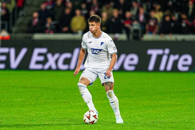 Adam Hlozek (TSG 1899 Hoffenheim, 23) DEN, FC Midtjylland vs. TSG 1899 Hoffenheim, Fussball, UEFA Europa League, Spieltag 1, Spielzeit 2024 25, 25.09.2024 DEN, FC Midtjylland vs. TSG 1899 Hoffenheim, Fussball, UEFA Europa League, Spieltag 1, Spielzeit 2024 25, 25.09.2024 Herning Copyright: xEibner-Pressefoto MarcelxvonxFehrnx EP_MFN
