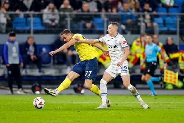 Hamburg, 25. September 2024 - Fußball, UEFA Europa League 2024 25, Dynamo Kiew - Lazio Rom: Adam MaruÅ¡i? (Lazio Rom, 77), Vladyslav Kabaiev (Dynamo Kiew, 22)