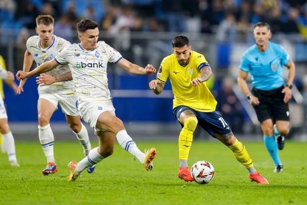 Hamburg, 25. September 2024 - Fußball, UEFA Europa League 2024 25, Dynamo Kiew - Lazio Rom: Oleksandr Andriyevskiy (Dynamo Kiew, 18), Mattia Zaccagni (Lazio Rom, 10)