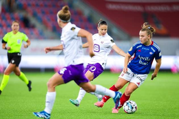 Women s Champions League 3 0 Vaalerenga Anderlecht Oslo 20240925 Olaug Tvedten during the championship qualification on Wednesday Vaalerenga won the championship qualifying match between Vaalerenga IF and Anderlecht Belgium at Intility Arena in Oslo Photo Amanda Pedersen Giske NTB Oslo Norway EDITORIAL USE ONLY RESTRICTED USE FOR BETTING COMPANIES  Copyright: xAmandaxPedersenxGiskex xNTBx