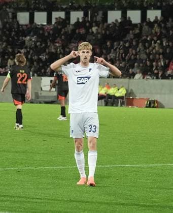 Europa League, FC Midtjylland vs TSG 1899 Hoffenheim 25.09.2024, MCH Arena, Herning, Europa League, FC Midtjylland vs TSG 1899 Hoffenheim , im Bild Max Moerstedt (Hoffenheim) freut sich über das Tor zum 1:1.